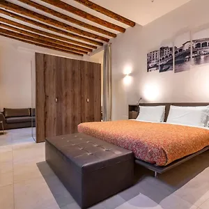 Dei Greci Apartment